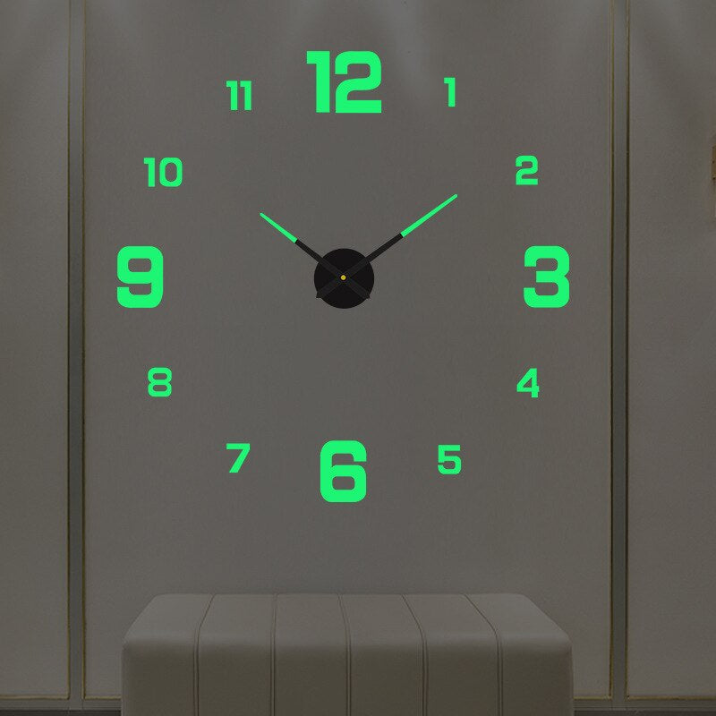 Reloj de pared negro moderno Luminor — Movimiento de cuarzo fiable