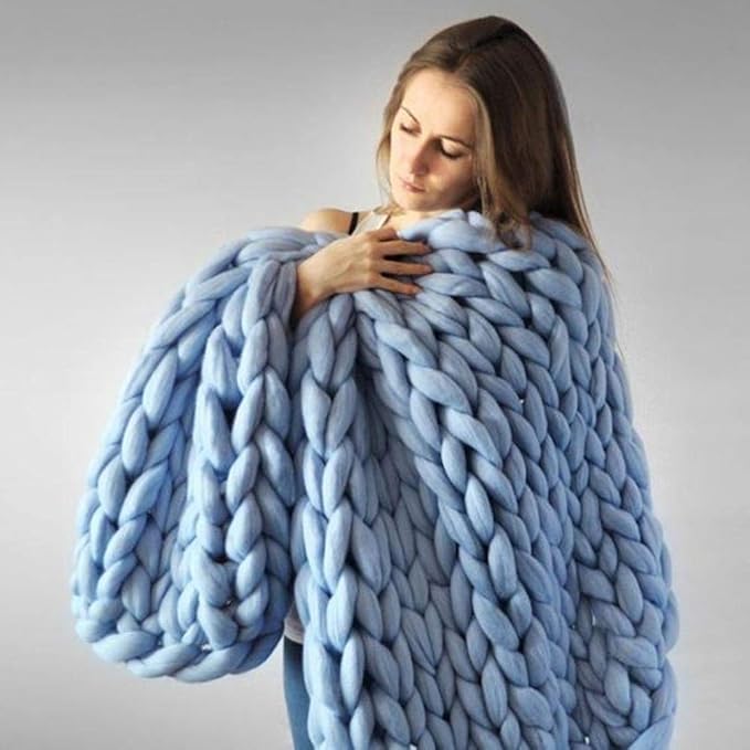 Kuschelige Strickdecke — dick, warm und weich