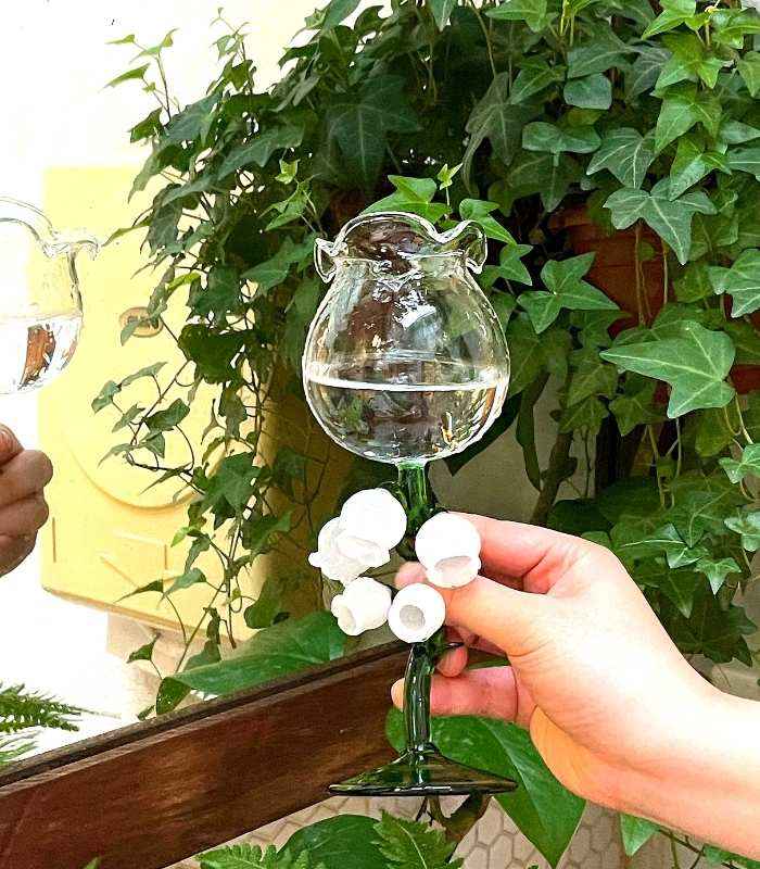 Handgeblasenes Weinglas und Champagnerglas mit Maiglöckchenmotiv, 21 cm