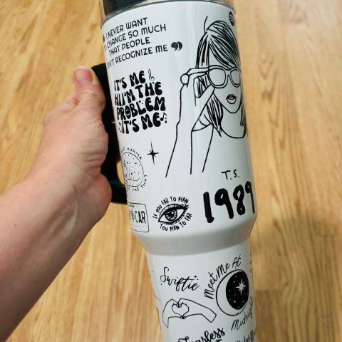 Bicchiere termico Taylor Swift in acciaio inox, edizione limitata