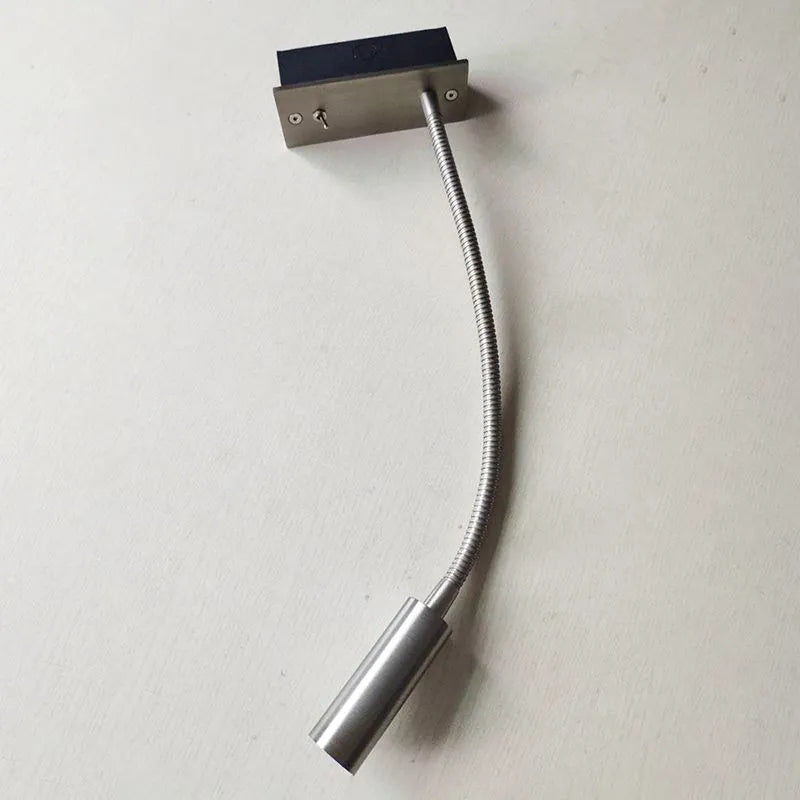 NexaLux justerbar LED-väggspotlight — design som läslampa