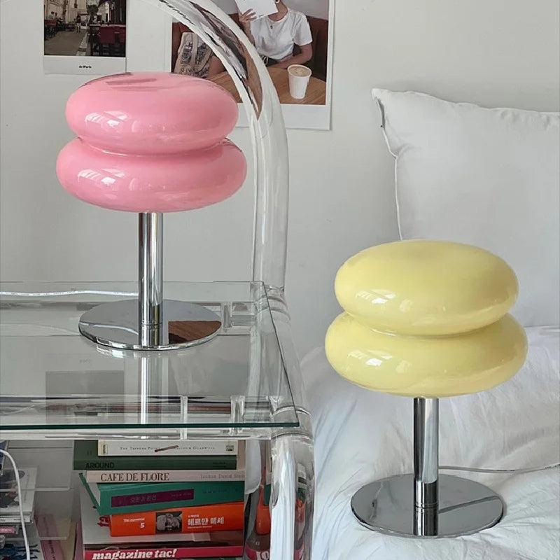 Novaeon skrivebordslampe i Bauhaus-stil med italiensk vintagepræg  