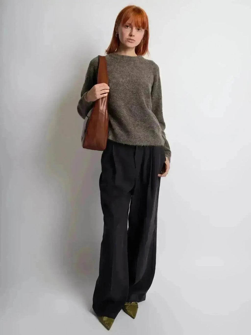 Timeless Bucket Shape Handbag — Structured Design, Spacious Interior