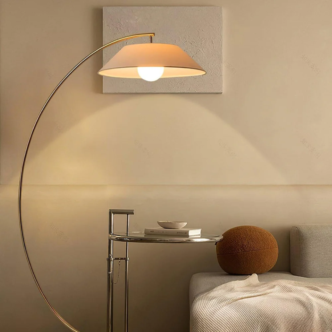 Luminara Stehlampe mit gemütlicher Ambientebeleuchtung für Wohnräume