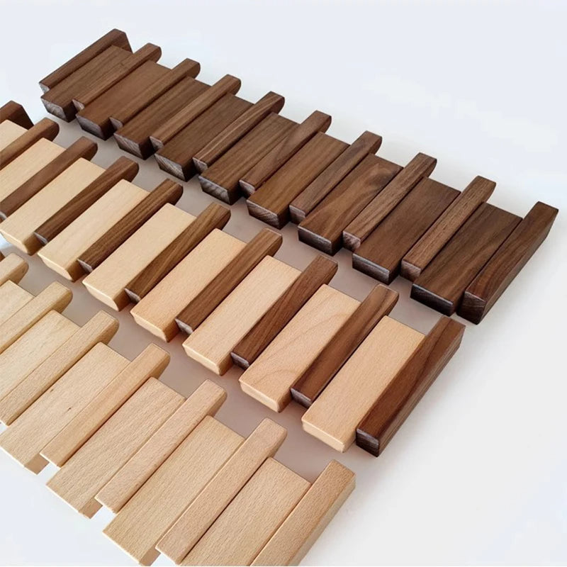 Handgefertigte Klavier-Garderobe - luxuriöse Holz-Garderobe für den Eingangsbereich