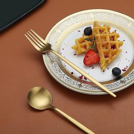 Minimalist Flatware Set — Clean Sleek Lines, Contemporary Design