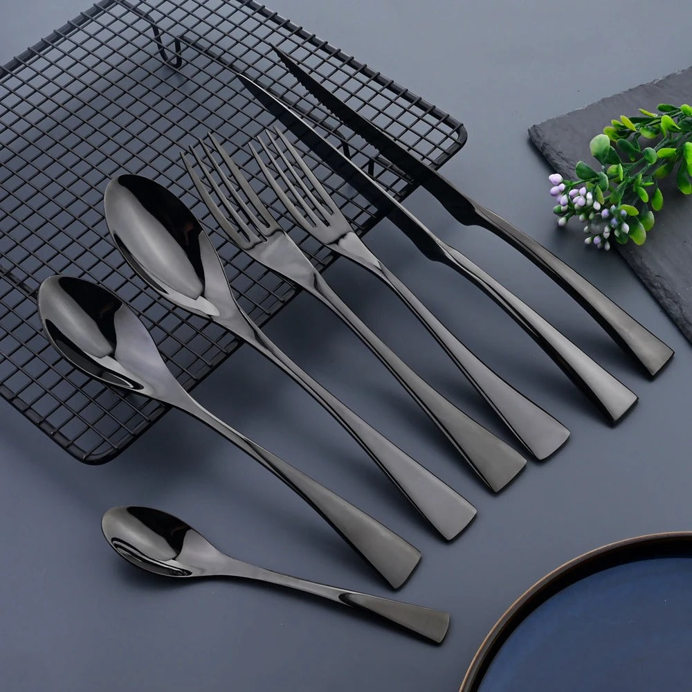 Venetto Design Besteckset in Tiefschwarz - raffiniertes modernes Tafelgeschirr