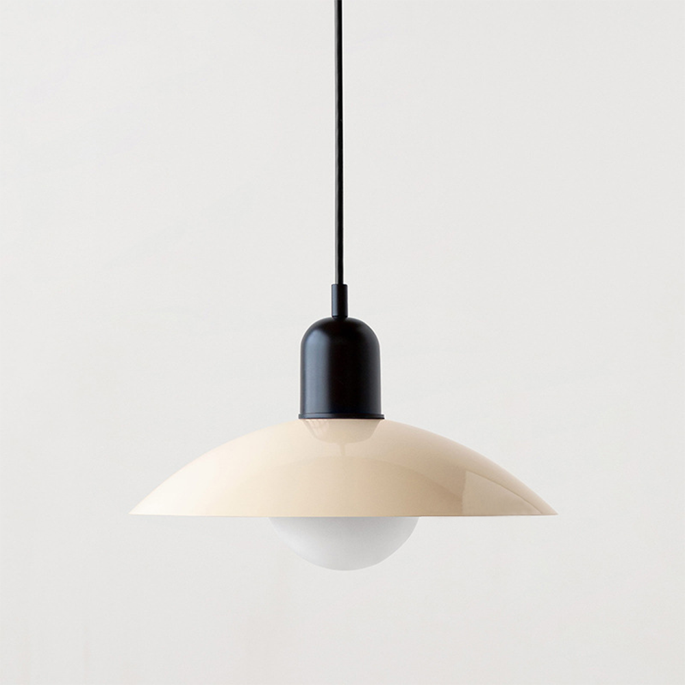 Macaron Bauhaus-Pendelleuchte — farbenfroher Schirm mit offenem Sockel