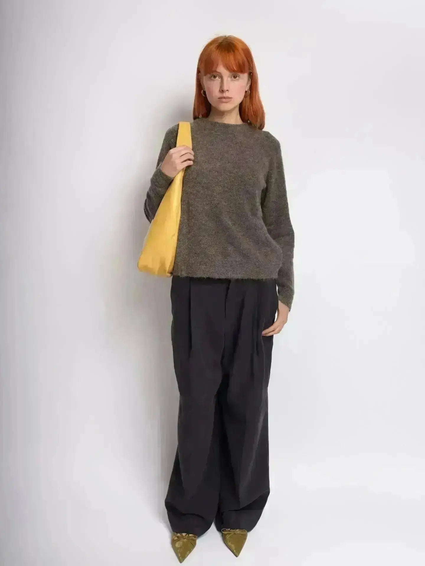Timeless Bucket Shape Handbag — Structured Design, Spacious Interior