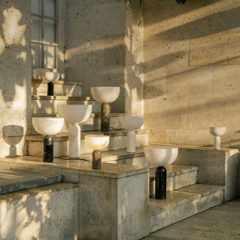 LumaStone Marmorlampe mit raffiniertem Sockel und sanftem Umgebungslicht