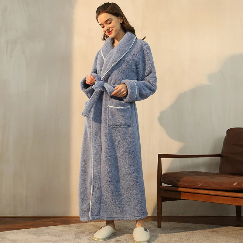 CozyFlannel Winterbademantel — Bindegürtel, Umlegekragen