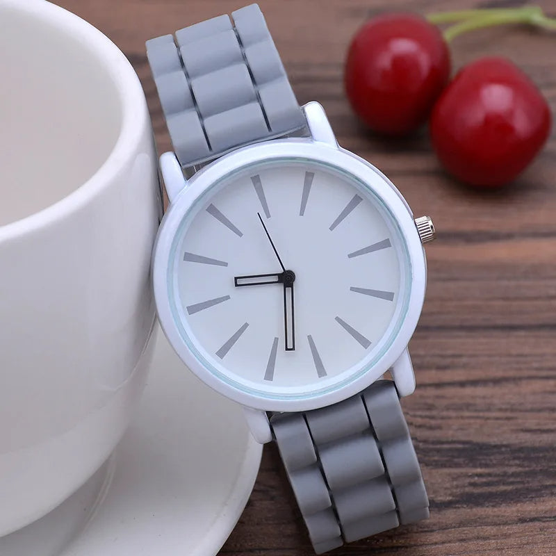Náramkové hodinky KairoHue Quartz se silikonovým řemínkem, minimalistickým designem a zapínáním na přezku
