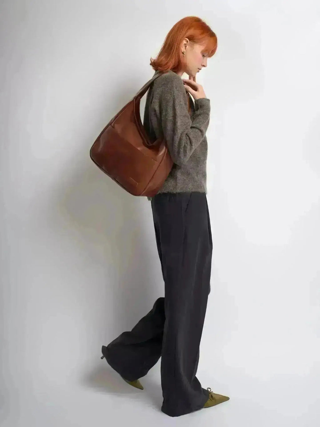 Timeless Bucket Shape Handbag — Structured Design, Spacious Interior