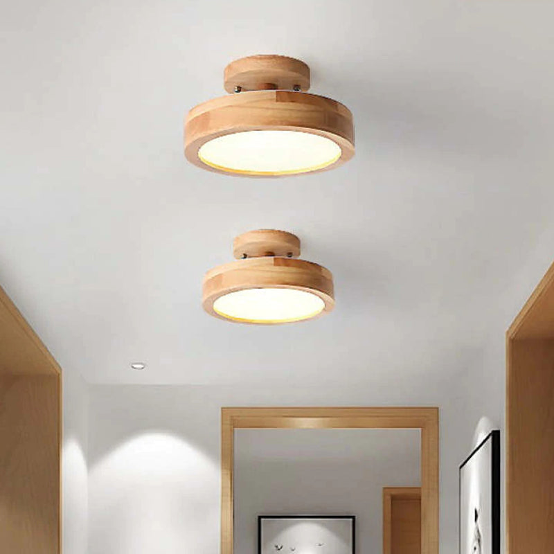 LED-taklampa från QuinnGlow - modern design i trä och akryl