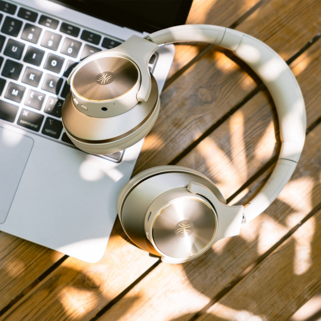 Kirrea trådlösa over-ear-hörlurar — aktiv brusreducering, Bluetooth 5.0, inbyggd mikrofon