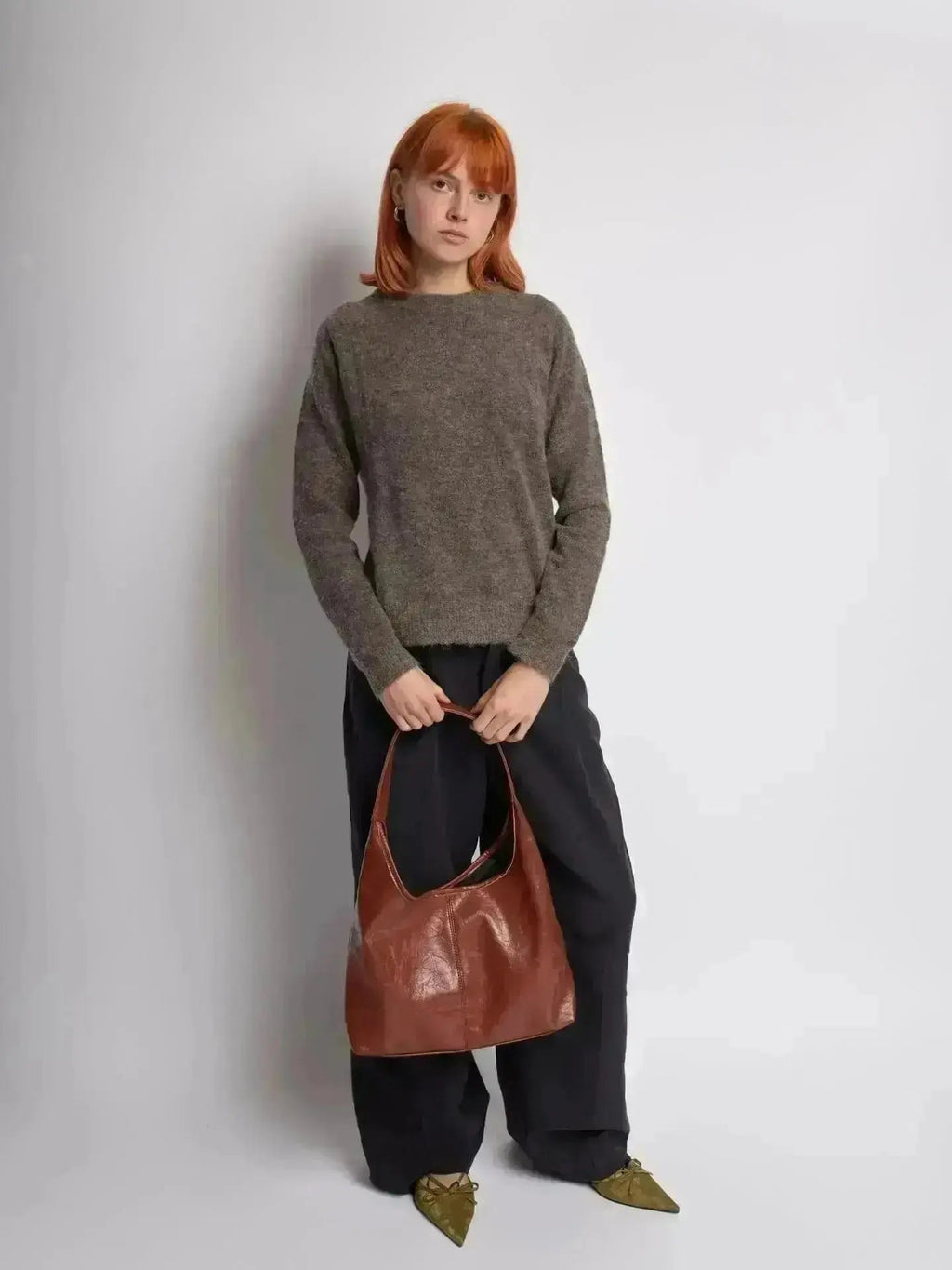 Saco de couro vintage envelhecido — inclui estojo de cosméticos
