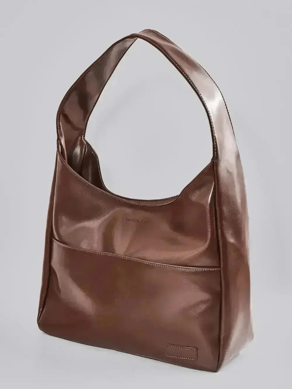 Timeless Bucket Shape Handbag — Structured Design, Spacious Interior
