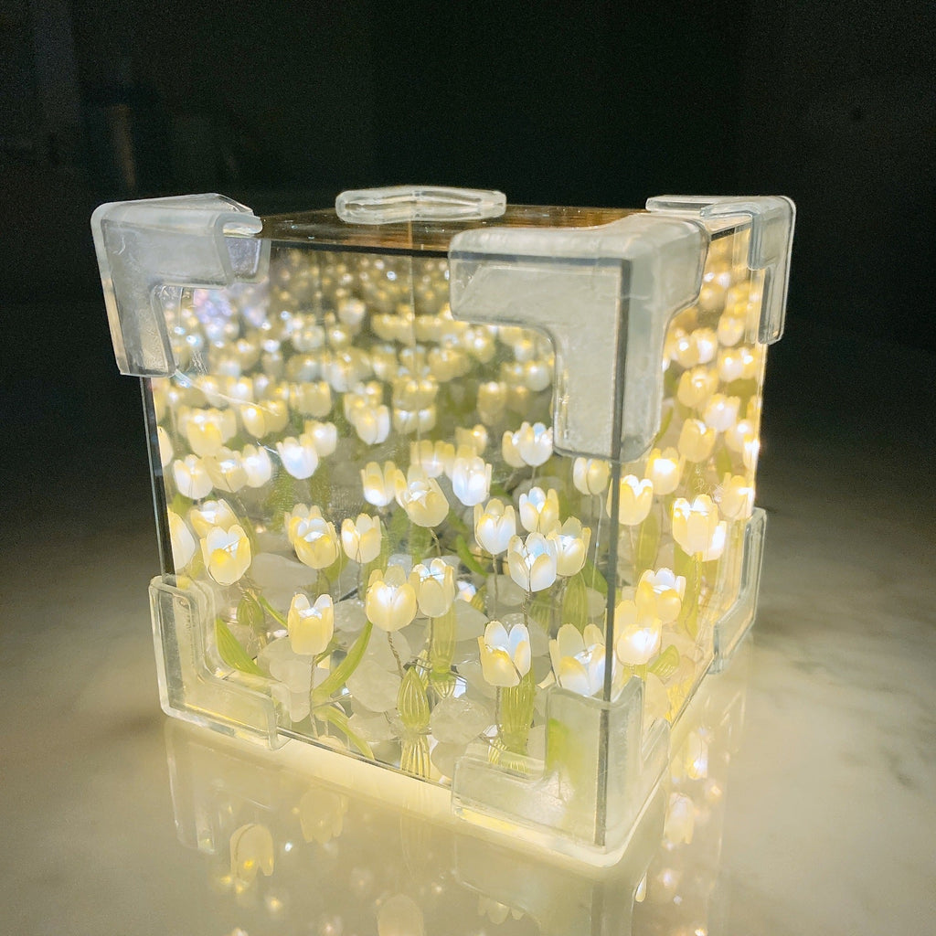 WeCool DIY Infinity Bloom Tulip Lamp — Mirrored Light 🌷