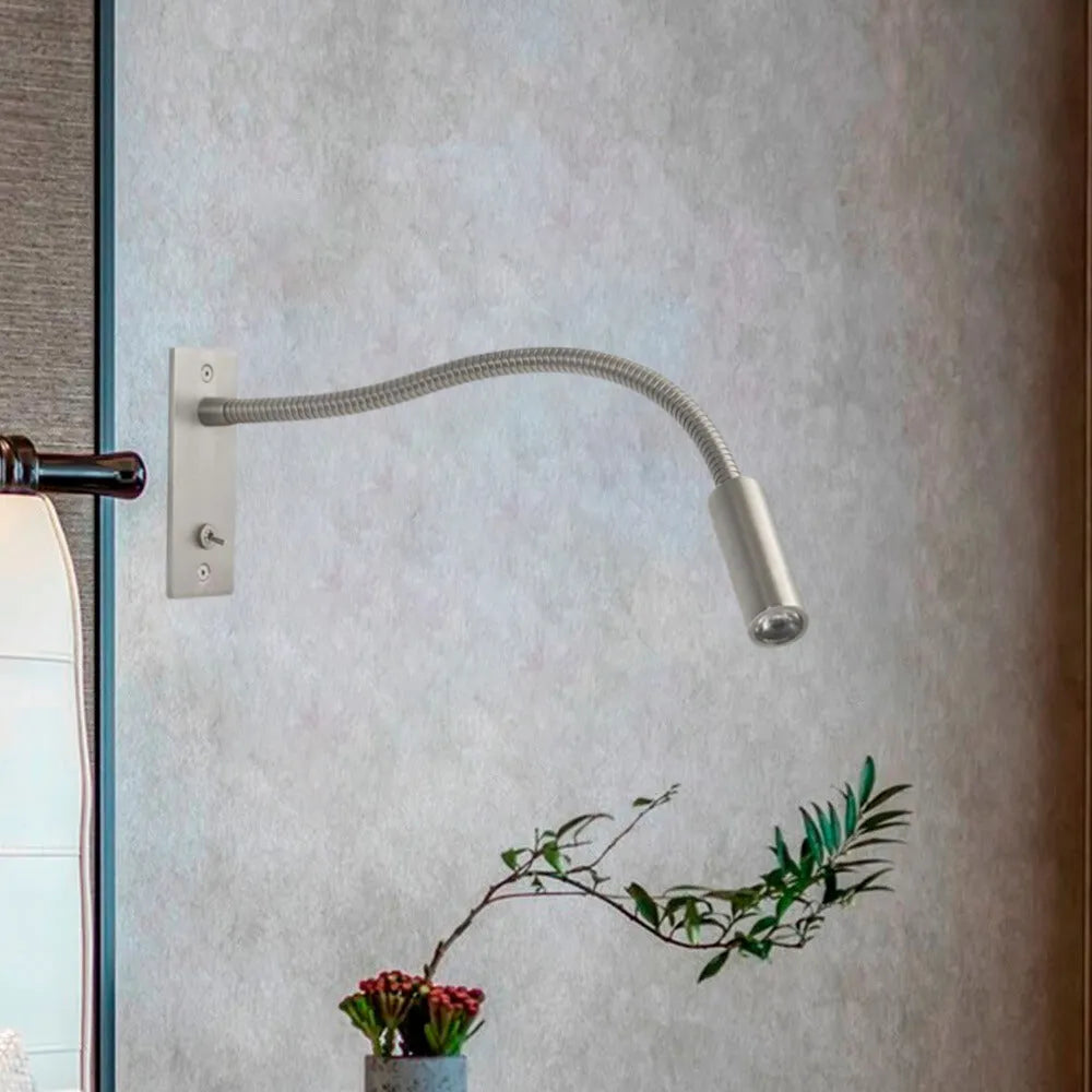 NexaLux justerbar LED-väggspotlight — design som läslampa