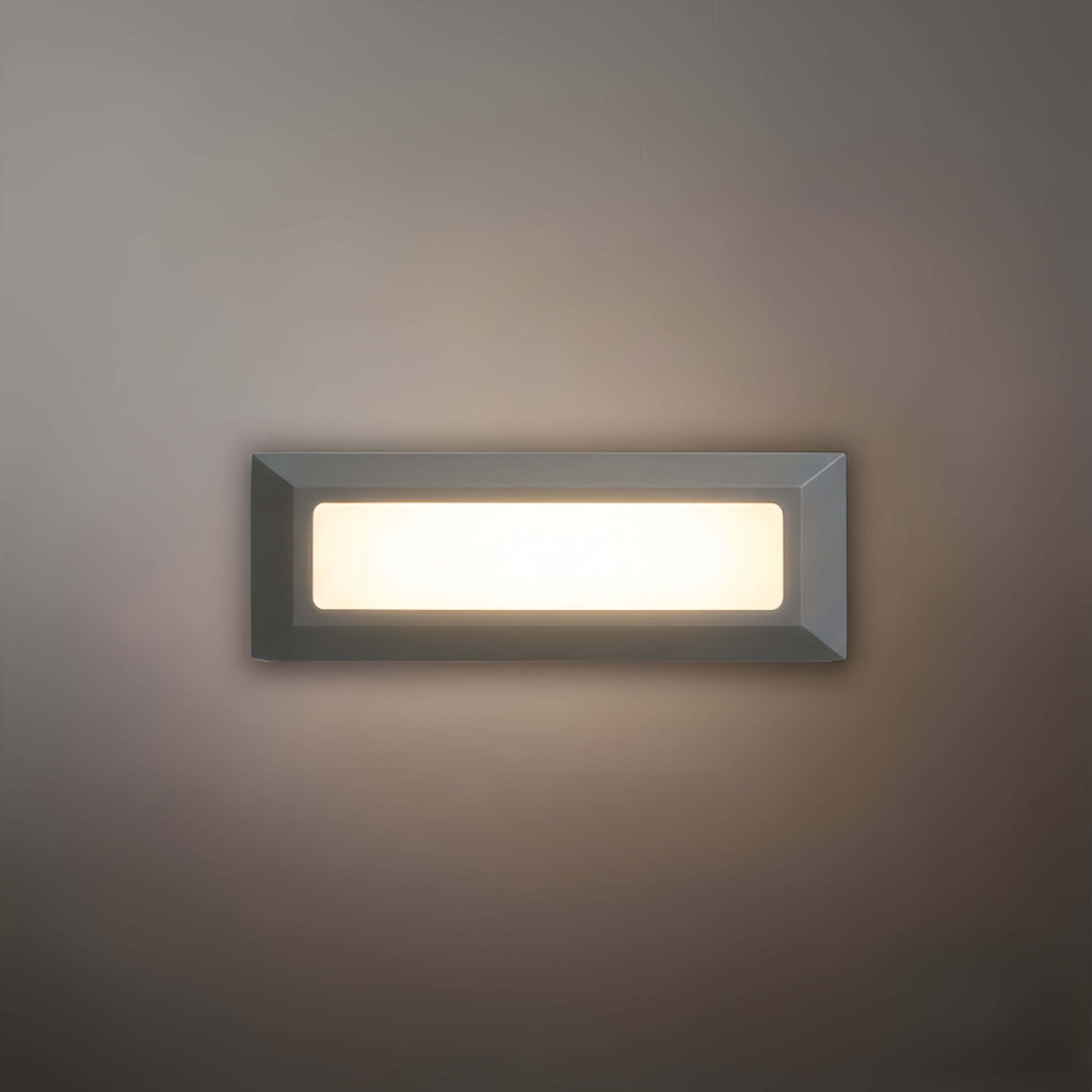 Minimalist Black LED Deck Step Light – Wall Light with Sensor for Stairs/Garden - Flindria