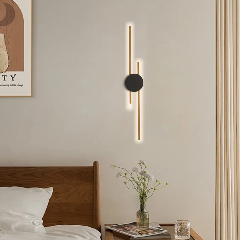 Modern Linear Wall Lamp - Black/Gold Metal for Living Room - Flindria