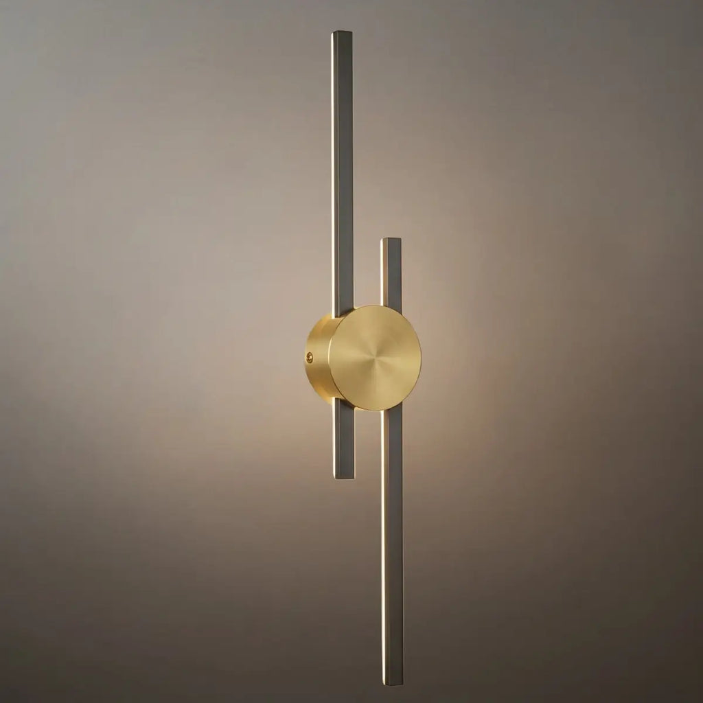 Modern Linear Wall Lamp - Black/Gold Metal for Living Room - Flindria