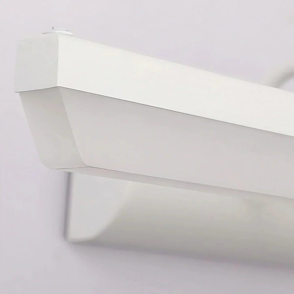Luz de tocador moderna blanca - Diseño lineal rectangular de metal para baño - Flindria