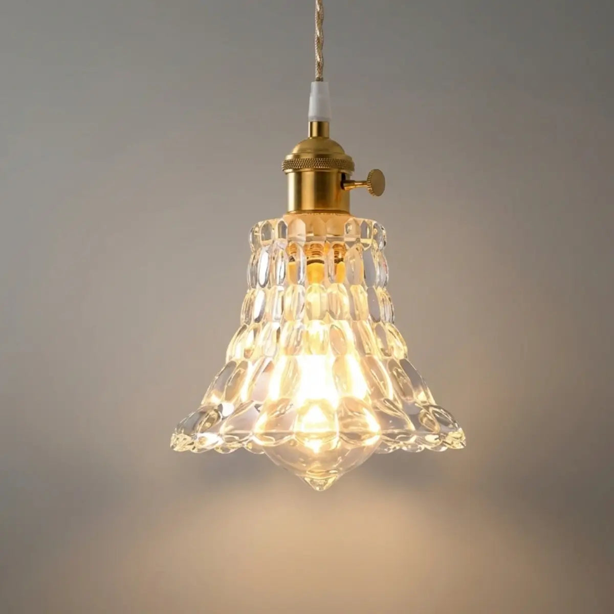 Art Deco Pendant Light – Clear Blown Glass with Brass Finish for Bedroom - Flindria