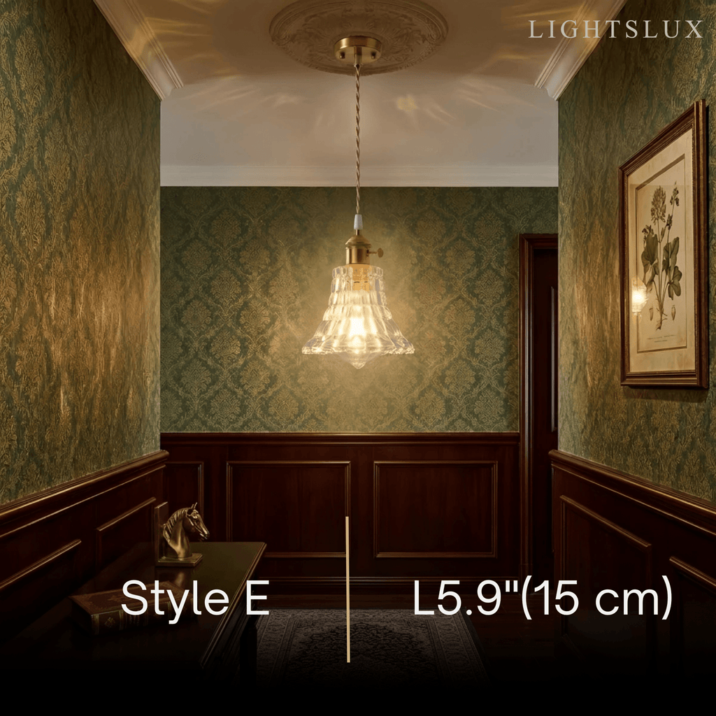 Art Deco závěsné světlo – průhledné foukané sklo s mosazným povrchem do ložnice - Flindria