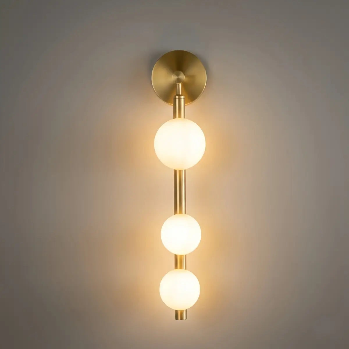 Modern Wall Light - Gold/Black Metal & Glass Globular Design for Living Room - Flindria
