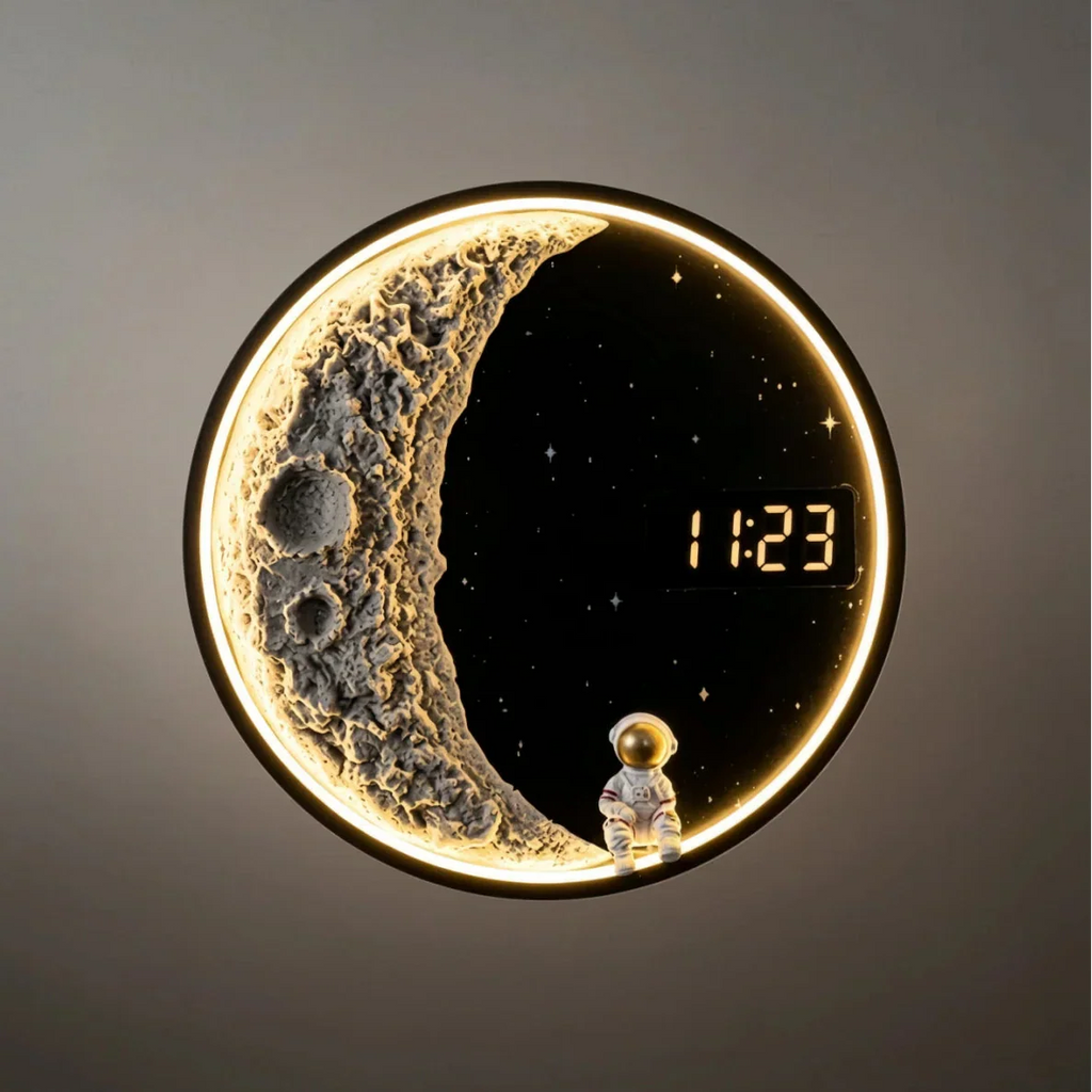 Art Deco Astronaut Wall Lamp - Modern Moon Metal Clock Light for Bedroom - Flindria