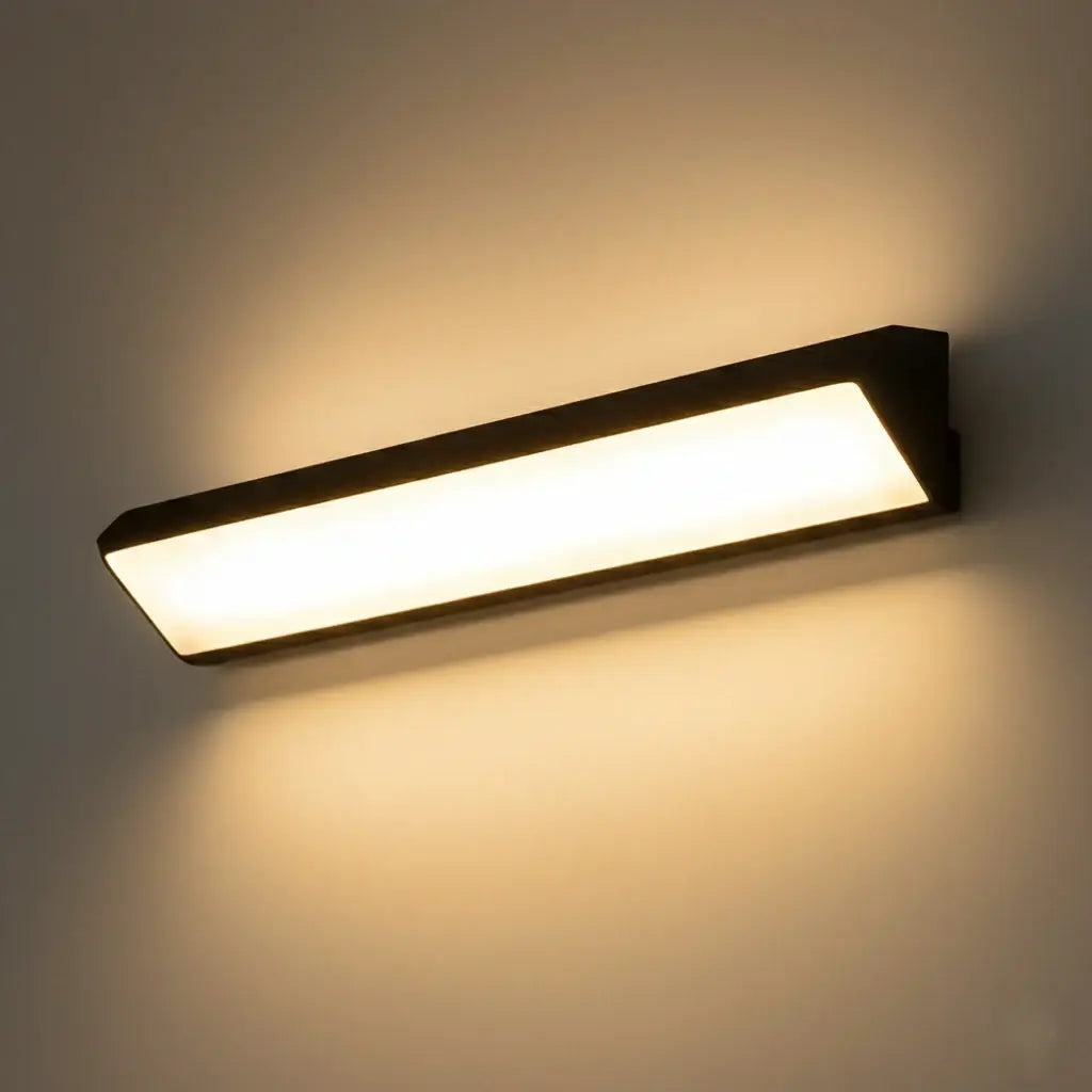 Minimalist Outdoor Wall Lamp - Light for Courtyard - Flindria