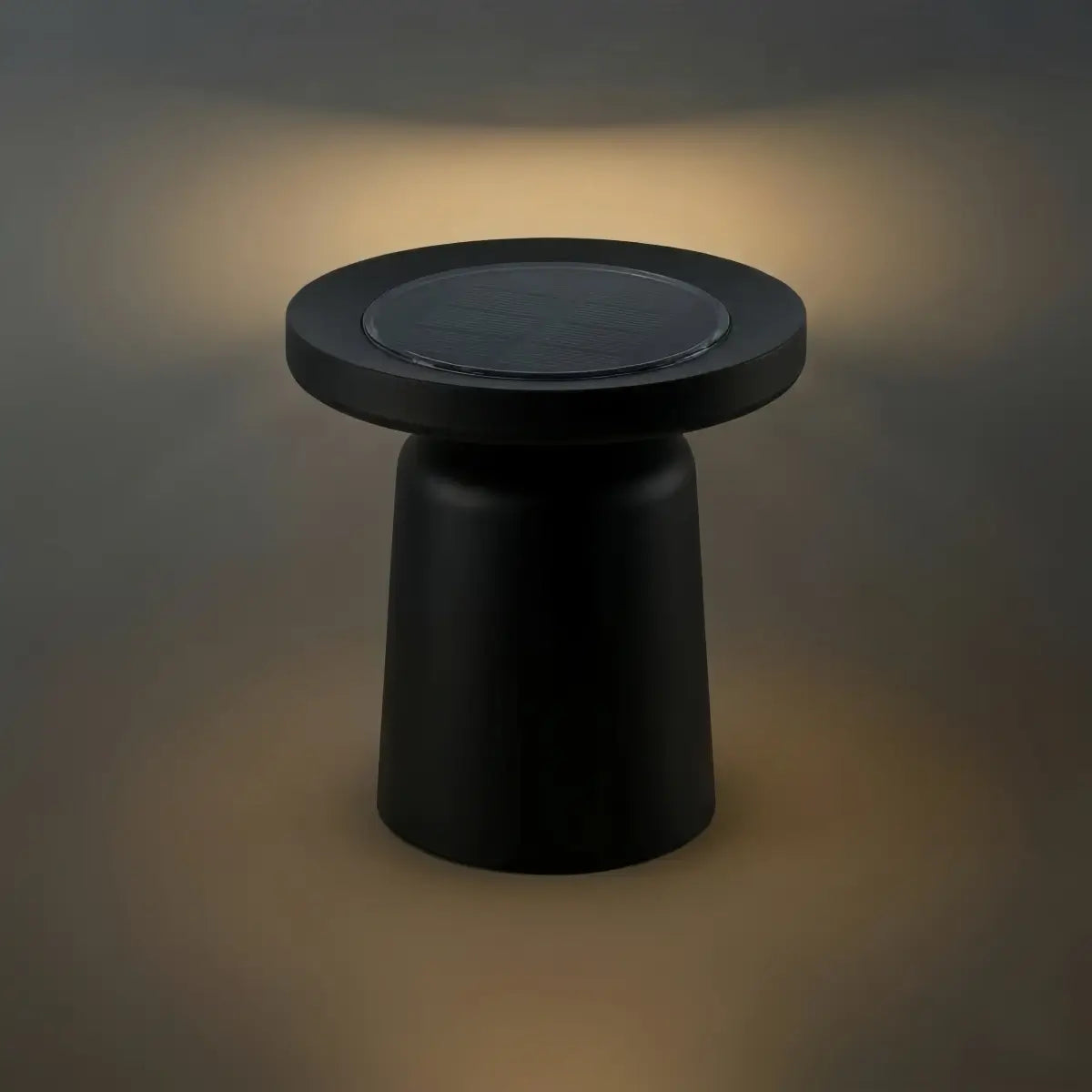 Modern Round Outdoor Floor Lamp - Black Metal for Pathways - Flindria
