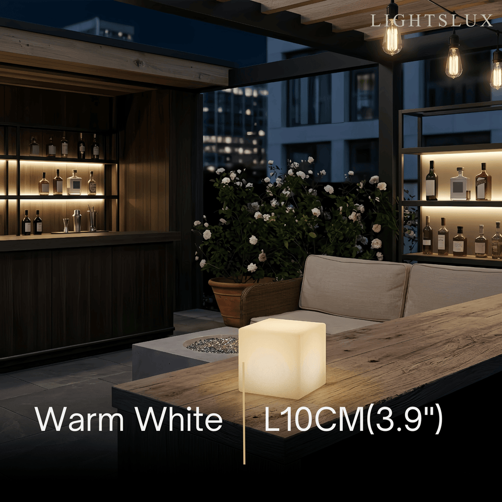 Modern Outdoor Floor Lamp - White Acrylic Square Design for Garden - Flindria