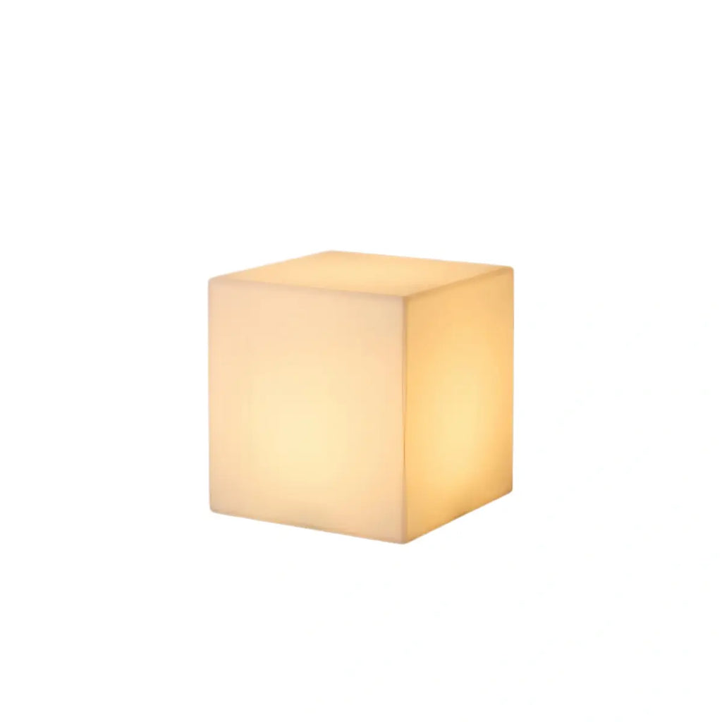 Modern Outdoor Floor Lamp - White Acrylic Square Design for Garden - Flindria