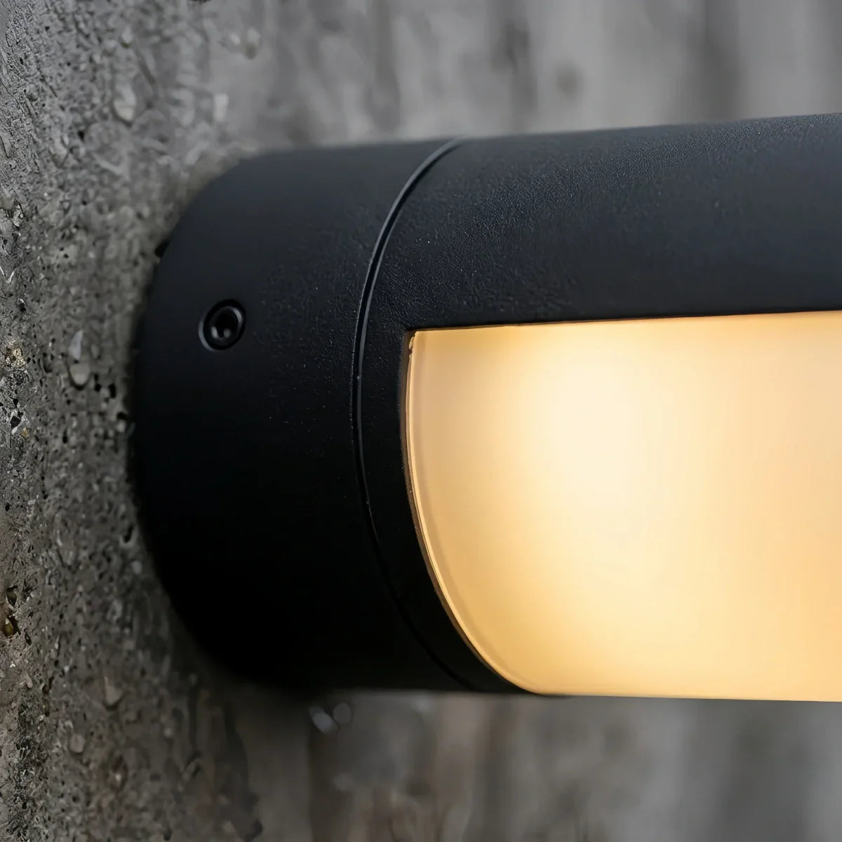 Modern Outdoor Wall Lamp - Black Metal Irregular Design for Exterior Wall - Flindria