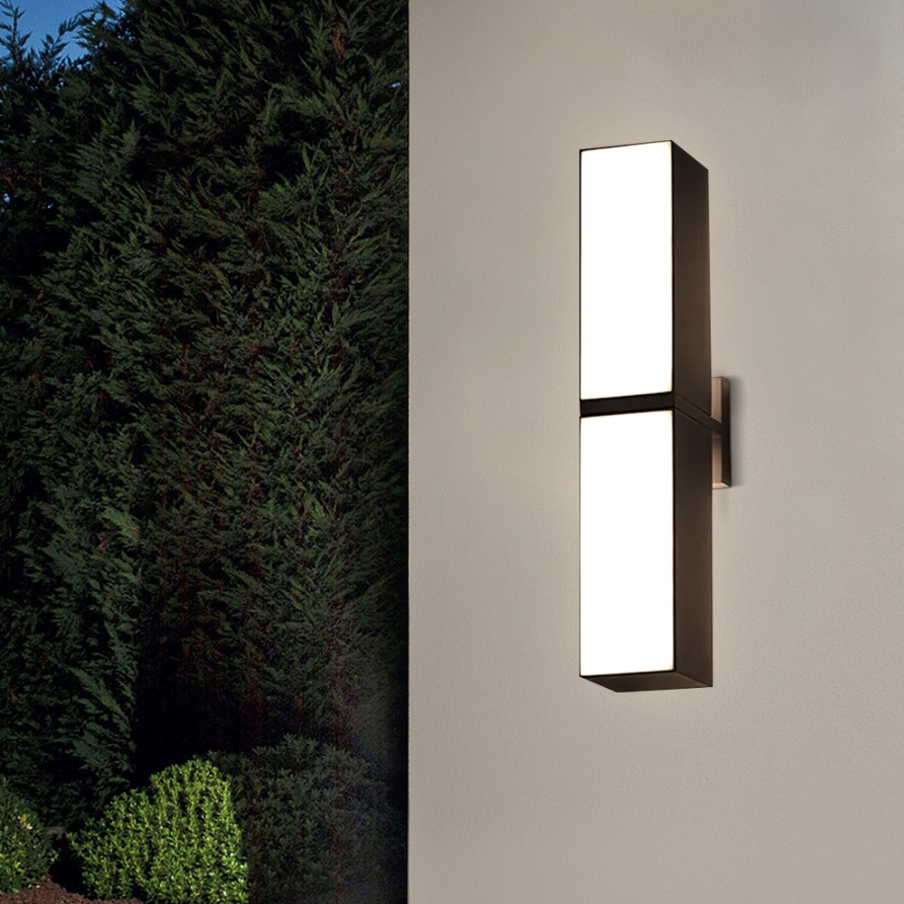 Modern Outdoor Wall Lamp - Black Metal Irregular Design for Exterior Wall - Flindria