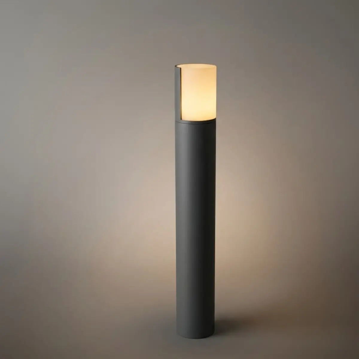 Lámpara minimalista geométrica para camino – Luz exterior de metal negro - Flindria