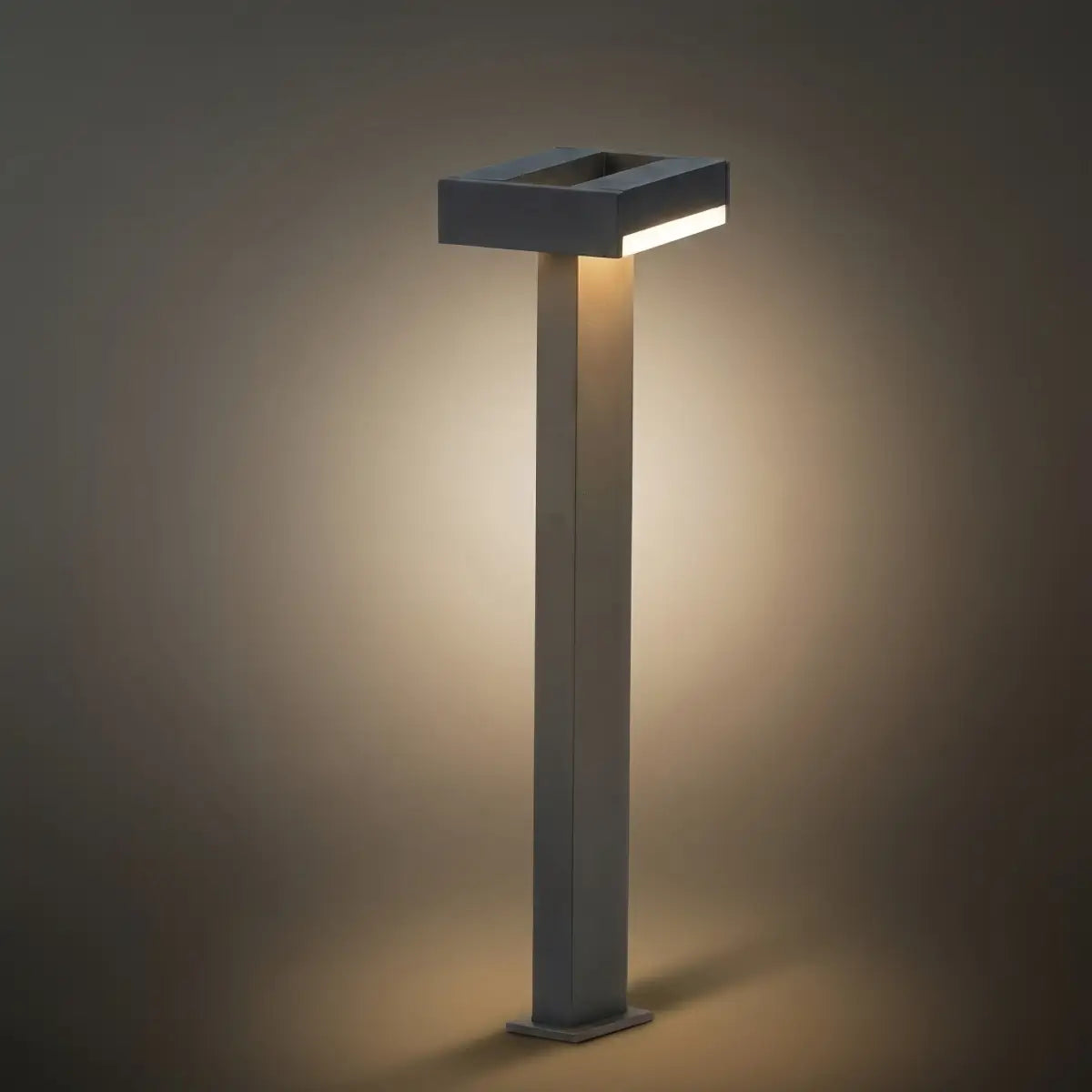 Lámpara minimalista geométrica para camino – Luz exterior de metal negro - Flindria