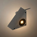 Luz de escalera exterior triangular moderna – lámpara de cubierta negra con sensor de movimiento - Flindria