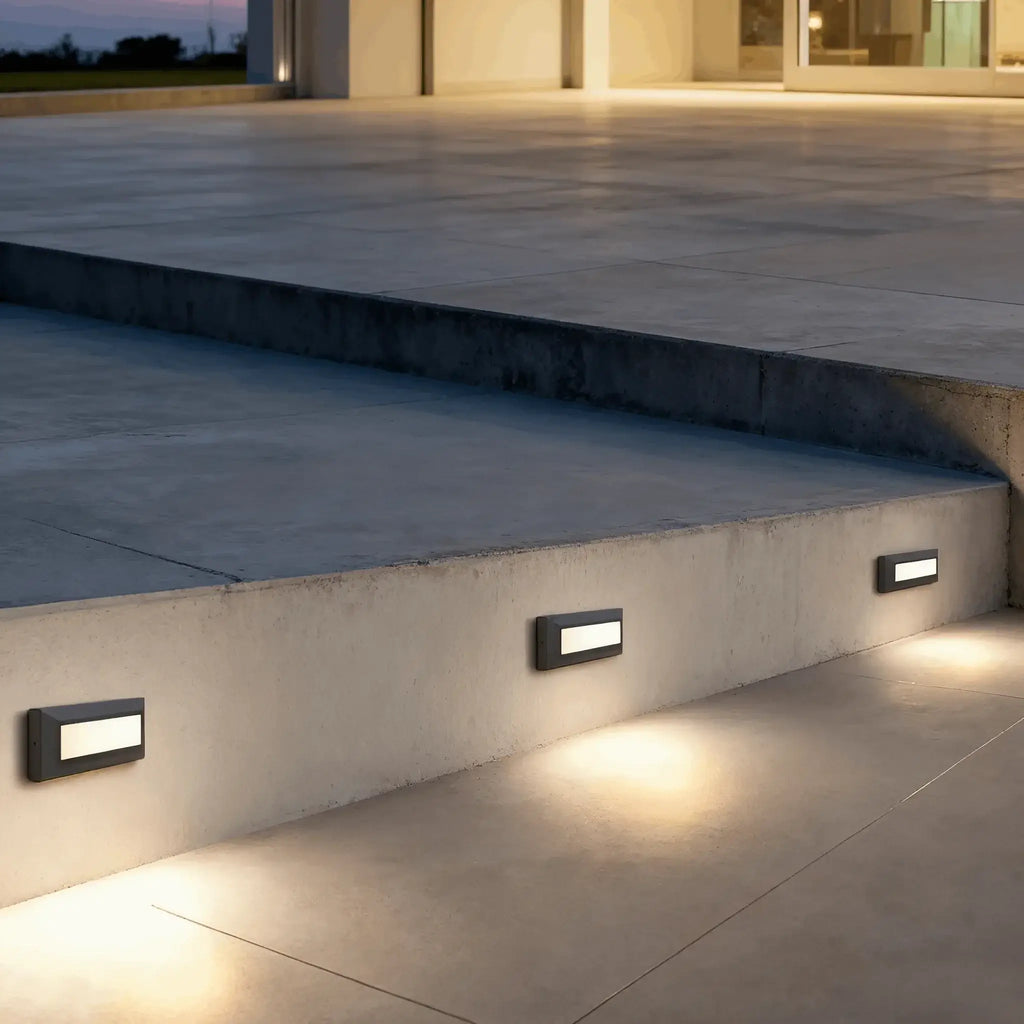 Minimalist Black LED Deck Step Light – Wall Light with Sensor for Stairs/Garden - Flindria