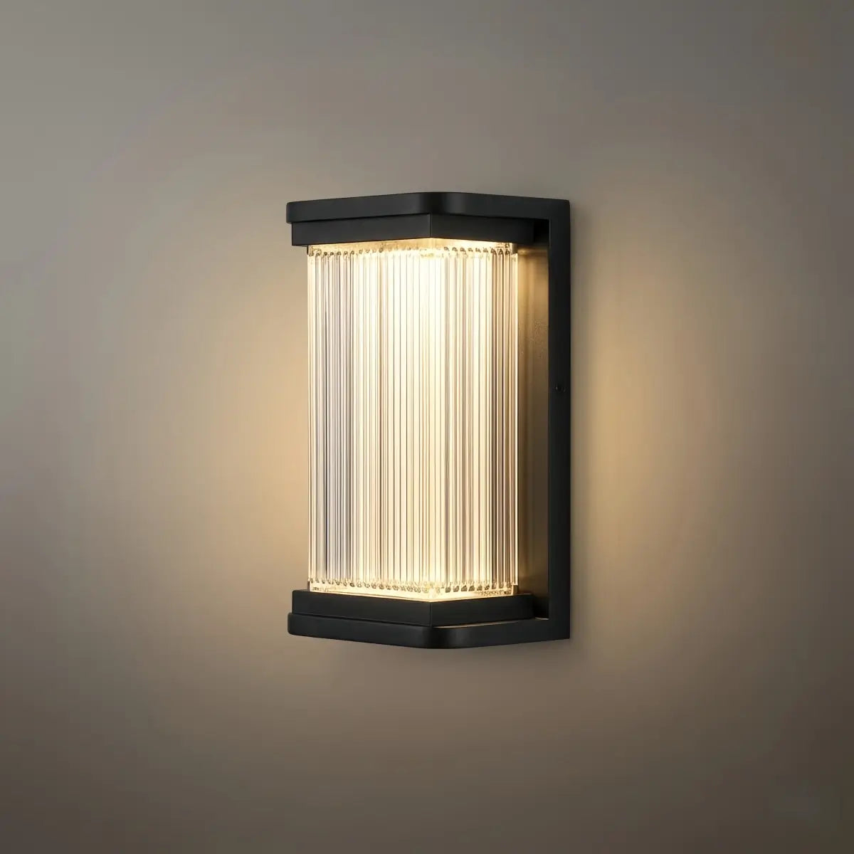 Lámpara de pared industrial para exterior - Diseño rectangular de metal negro para jardín - Flindria