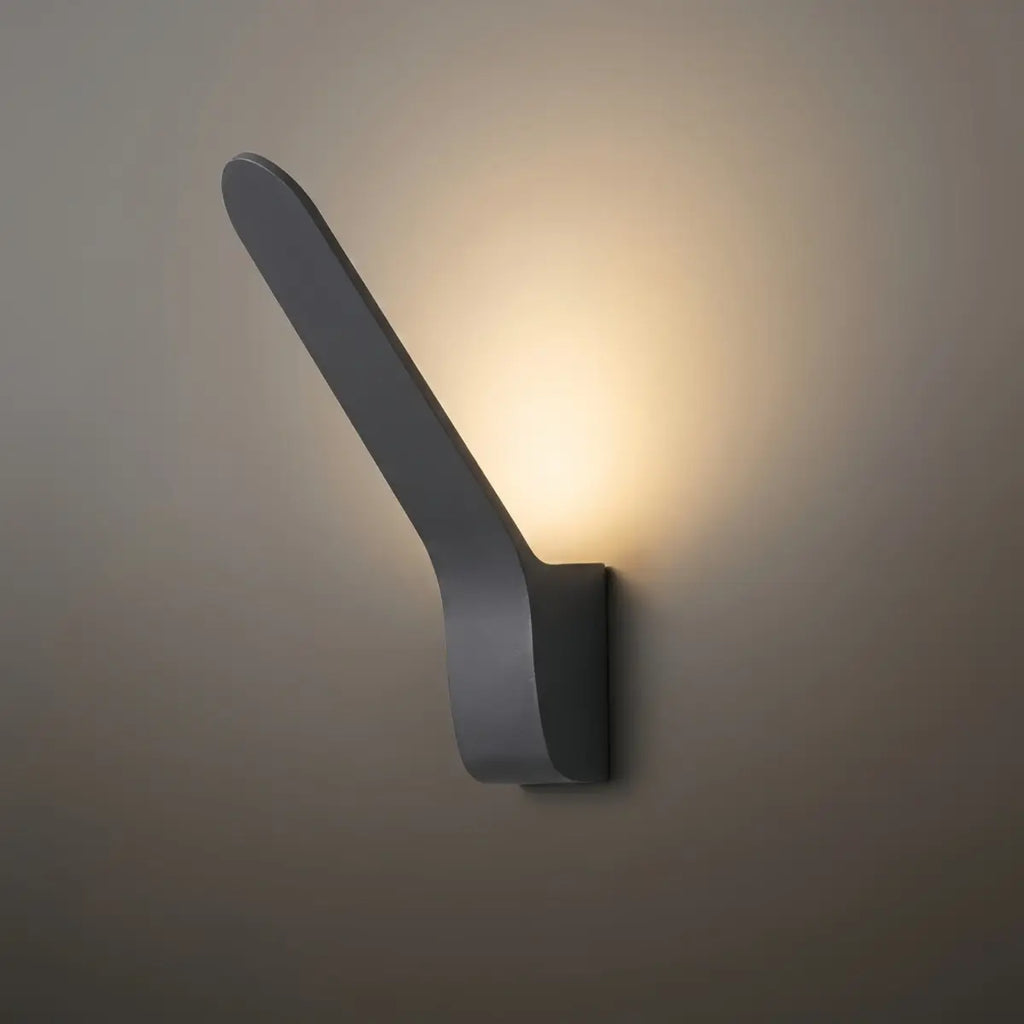 Modern Tilted Linear Outdoor Wall Lamp – Black Metal Light for Exterior Walls - Flindria