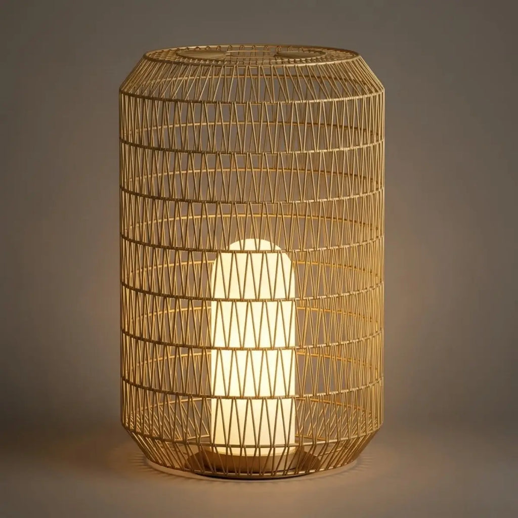 Farmhouse Outdoor Lamp - Wood & Metal Rattan Lantern - Flindria