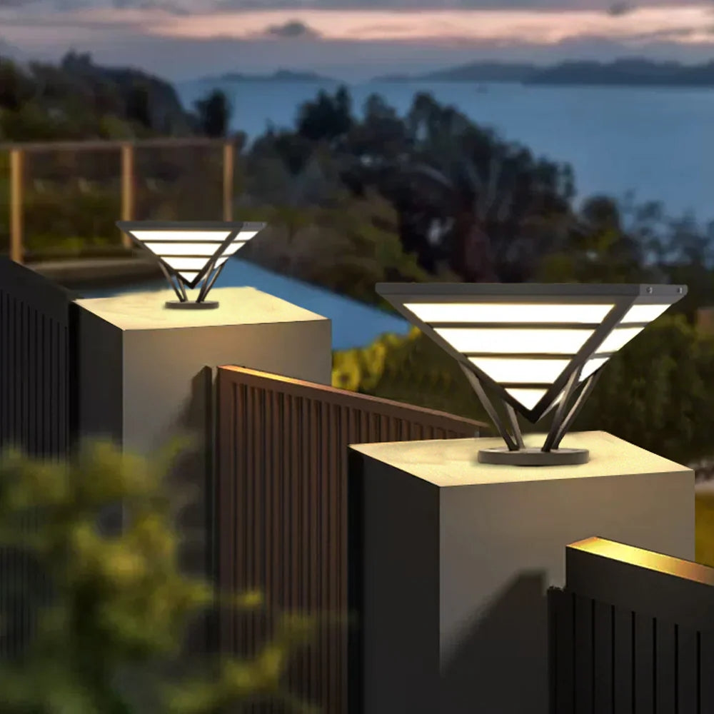 Industrial Black Pillar Light - Diamond Metal Design for Garden - Flindria