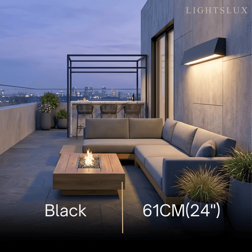 Modern Outdoor Wall Lamp - White/Black Metal Rectangular Design for Garden - Flindria