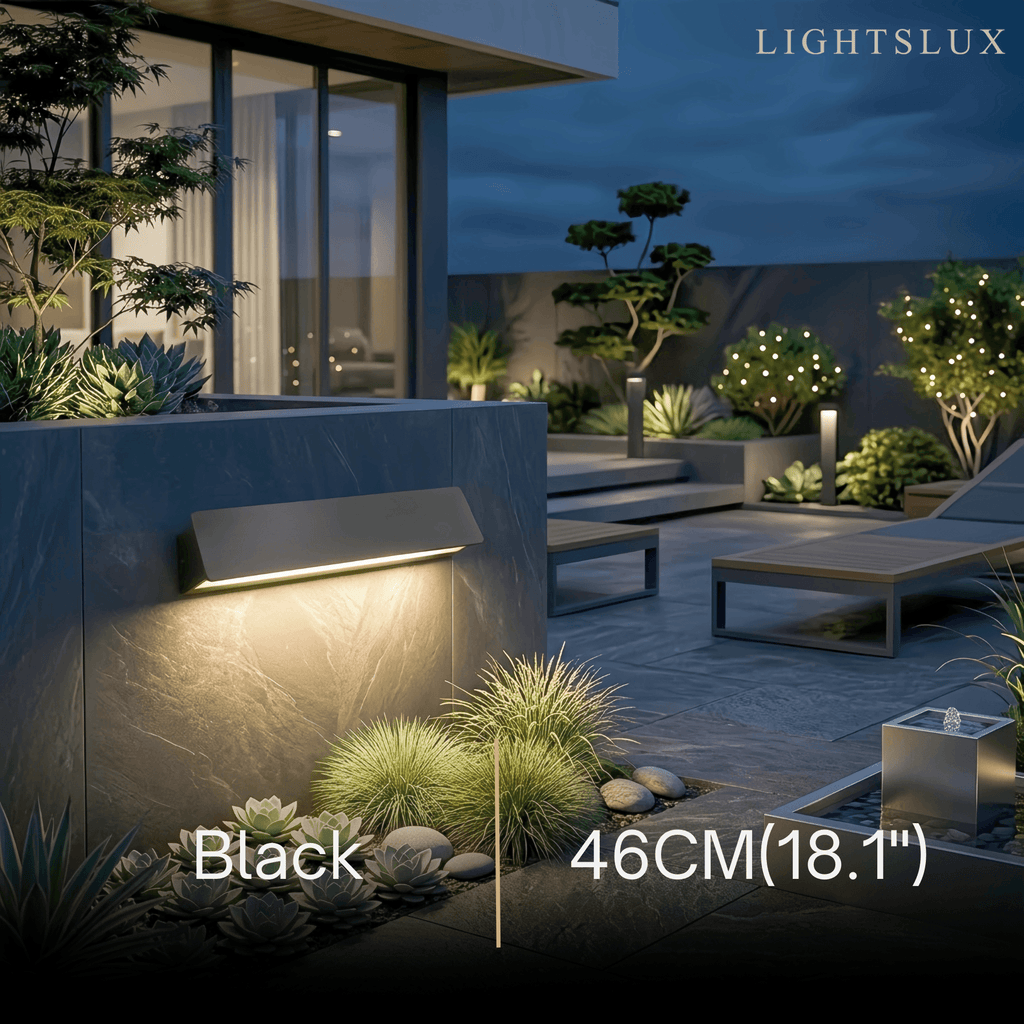 Modern Outdoor Wall Lamp - White/Black Metal Rectangular Design for Garden - Flindria