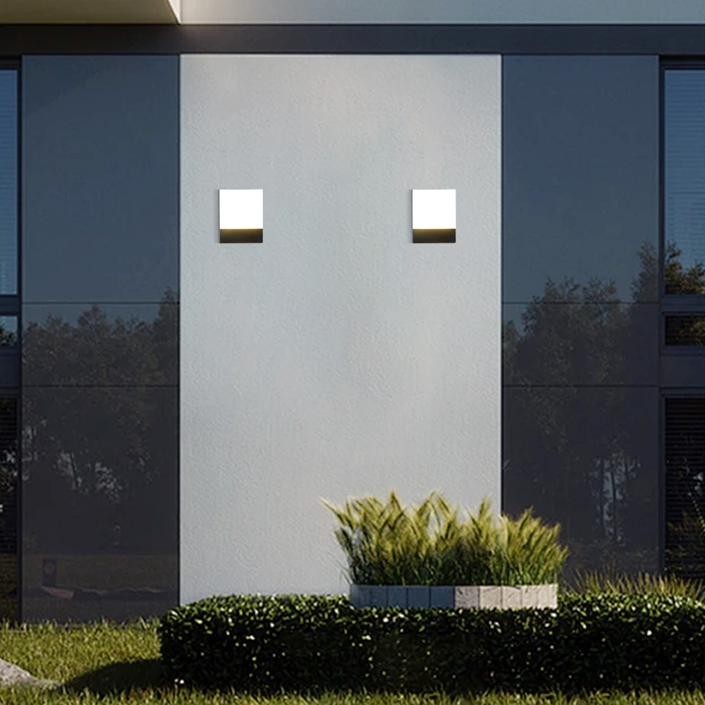Modern Outdoor Wall Lamp --Metal/Acrylic Square Design for Garden - Flindria