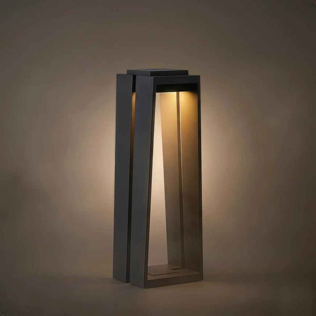 Industrial Metal & Glass Outdoor Floor Lamp - Black Frame for Garden - Flindria
