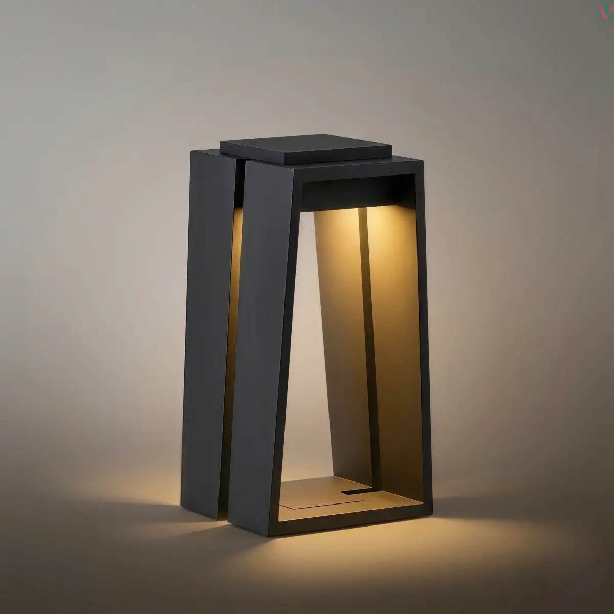 Industrial Metal & Glass Outdoor Floor Lamp - Black Frame for Garden - Flindria